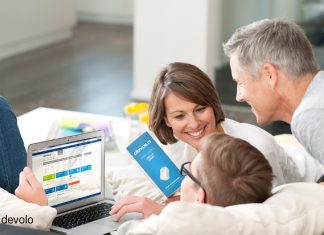 Mit dem devolo Home Control können Familien beruhigt ihr Zuhause genießen.