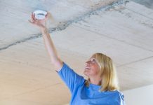 Rauchmelder lassen sich schnell und einfach installieren.