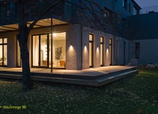 Innogy SmartHome schreckt Einbrecher ab Mit der Haussteuerung innige SmartHome wird das Haus hell erleuchtet und Einbrecher werden abgeschreckt.