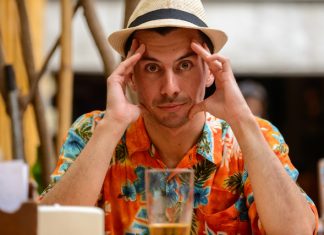 Genervt im Urlaub: Sind Smartphone und Co m&ouml;gliche Gr&uuml;nde?