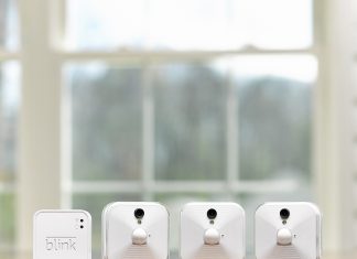 Der amerikanische Hersteller Blink bietet ab sofort ein neues kabelloses, app-gesteuertes Heimüberwachungs- und Alarmsystem an, das HD-Videos mit Ton überträgt.