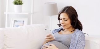 Mit Schwangerschafts-App und App für frischgebackene Eltern bietet Philips zwei digitale Begleiter für die Zeit vor und nach der Geburt des Nachwuchses. © Philips