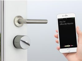 Danalock V3 Firmware Update 0.31.2: Alle Details & Fixes Das smarte Türschloss Danalock V3 kombiniert ein klassisches Schlüsselsystems mit der intelligenten Steuerung per Smartphone für mehr Komfort und Sicherheit im eigenen Zuhause. © Soular