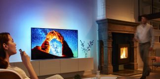 Philips TV und Google Assistant ermöglichen die Interaktion des Zuschauers mit dem Fernseher.