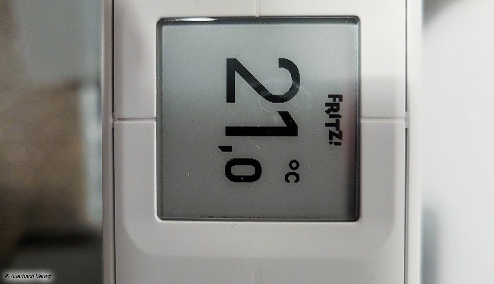 Besonders schick ist das Display von AVM gestaltet, es zeigt in großen Ziffern die Temperatur an, die Bedienelemente selbst sind rundrum positioniert