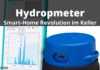 Digitaler Wasserzähler mit Smartphone App auf der linken Seite