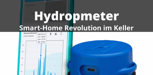 Digitaler Wasserzähler mit Smartphone App auf der linken Seite