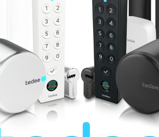 tedee Smart Locks: „Matter over Thread“ Update gestartet Silbernes tedee GO Smart Lock vor weißem Hintergrund