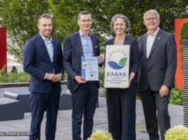 Hama führt Umweltmanagement nach EMAS ein Hama Personen auf dem Bild nebeneinander